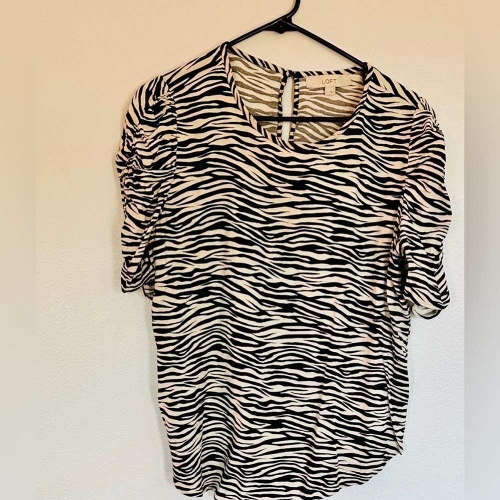 LOFT Black and Cream Zebra-Stripe Puff Sleeve Blouse